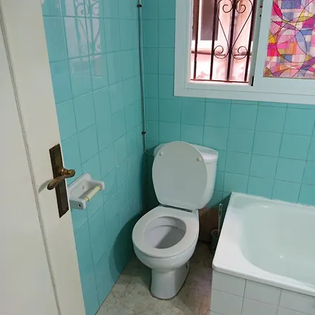 Habitación en casa particular Comodas